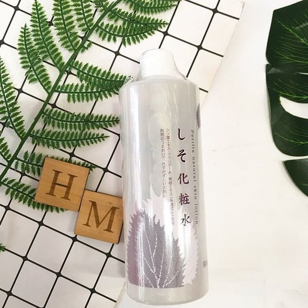 Nước Hoa Hồng Dưỡng Da Chiết Xuất Tía Tô Chinoshio 500ml