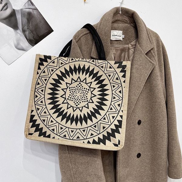 Túi Cói Họa Tiết Hình Trống Nút Bấm Mẫu NNJ018