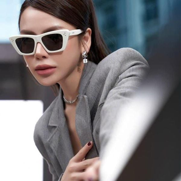 Combo 2 Kính Mắt Thời Trang Nữ Màu Trắng - Đen