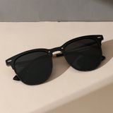 Kính Mắt Thời Trang New Eyes Màu Đen Mẫu NEWK326 Tặng 1 Thỏi Son Nhung Lì Nội Địa Trung