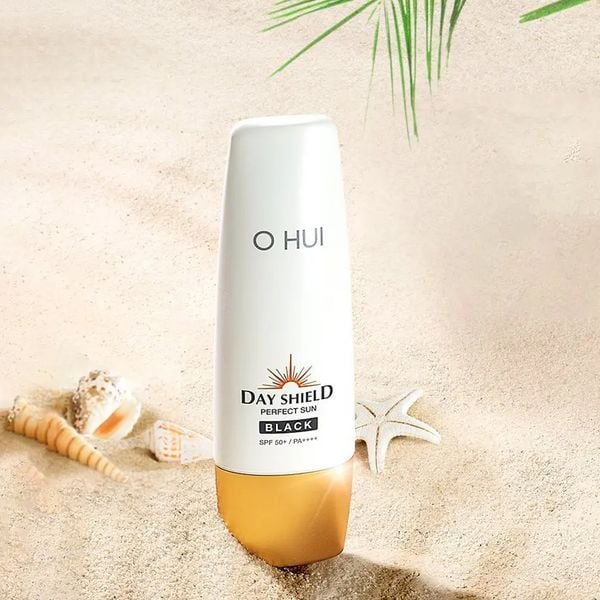 Full Size Kem Chống Nắng OHUI Day Shield Perfect Sun Black SPF50+/PA++++ 50ml Dành Cho Da Dầu (Hàng tách set)