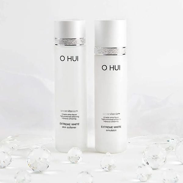 Full Size Sữa Dưỡng Trắng Da Ohui Extreme White Emulsion 130ml (Hàng tách set)