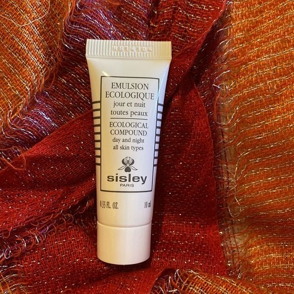 Sữa Dưỡng Ẩm Và Phục Hồi da Sisley Ecological Compound 10ml