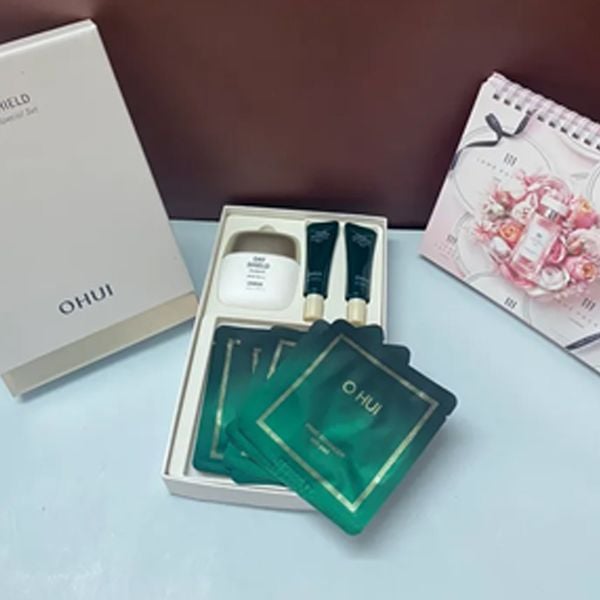 (HSD: 2/2027) Full Size Bộ Kem Chống Nắng Dạng Sữa Ohui Day Shield Sunquid 3pcs Set