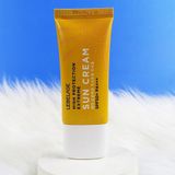 Kem Chống Nắng Lebelage High Protection Extreme Sun Cream SPF50+ PA+++ 30ml (màu cam) Tặng Combo 5 Gói Khăn Giấy Ướt Neutrovis