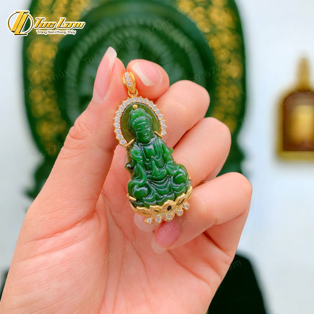 Mặt Phật Quan Âm Bọc Vàng - Tinh Hoa Phong Thủy Và Lòng Từ Bi