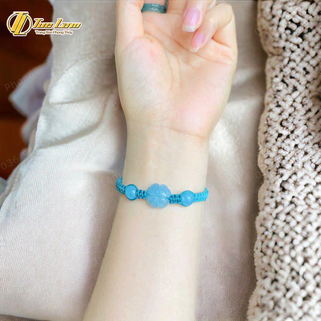  Vòng tay cỏ 4 lá may mắn aquamarine hợp mệnh thủy mộc bện chỉ handmade màu xanh dương 