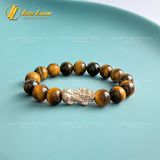  Vòng Tay Đá Mắt Hổ Nâu Vàng 12mm mix Charm Tỳ Hưu Bạc Hợp Mệnh Thổ - Kim 