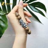  Vòng tay gỗ trầm hương rừng banh lào size 12 li mix tỳ hưu bạc si đen tài lộc, may mắn 