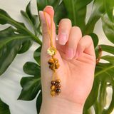  Dây treo ốp điện thoại bện handmade charm cát tường cỏ 4 lá Mắt Hổ Nâu Vàng may mắn bình an 