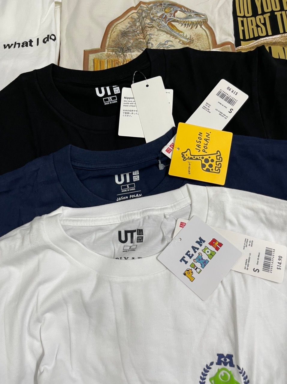 ÁO UNIQLO BASIC WHITE  CHÍNH HÃNG  cut tem  Shopee Việt Nam