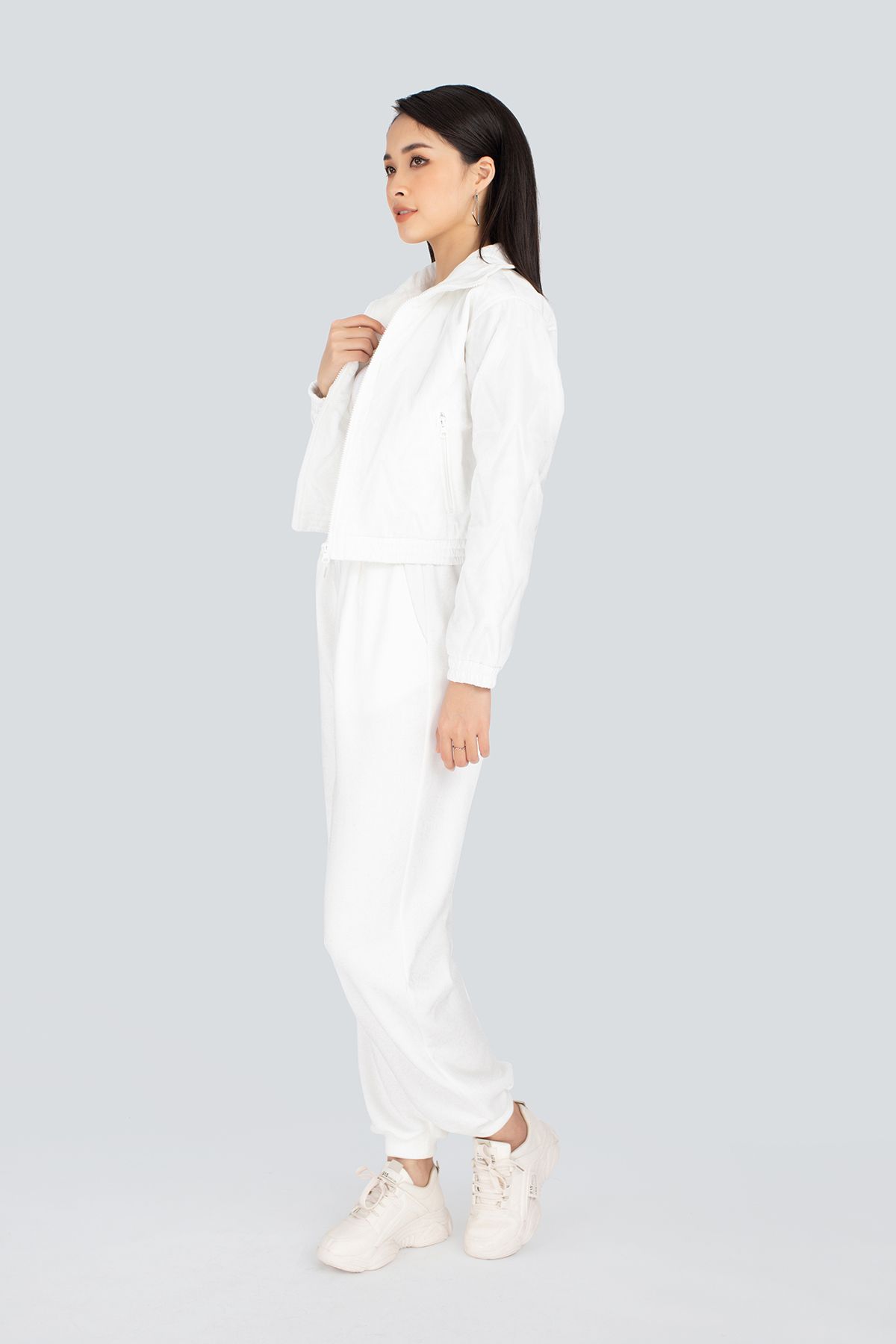 Áo khoác vải gió trần bông dáng ngắn cổ cao túi kéo khóa FKM9653 - PANTIO