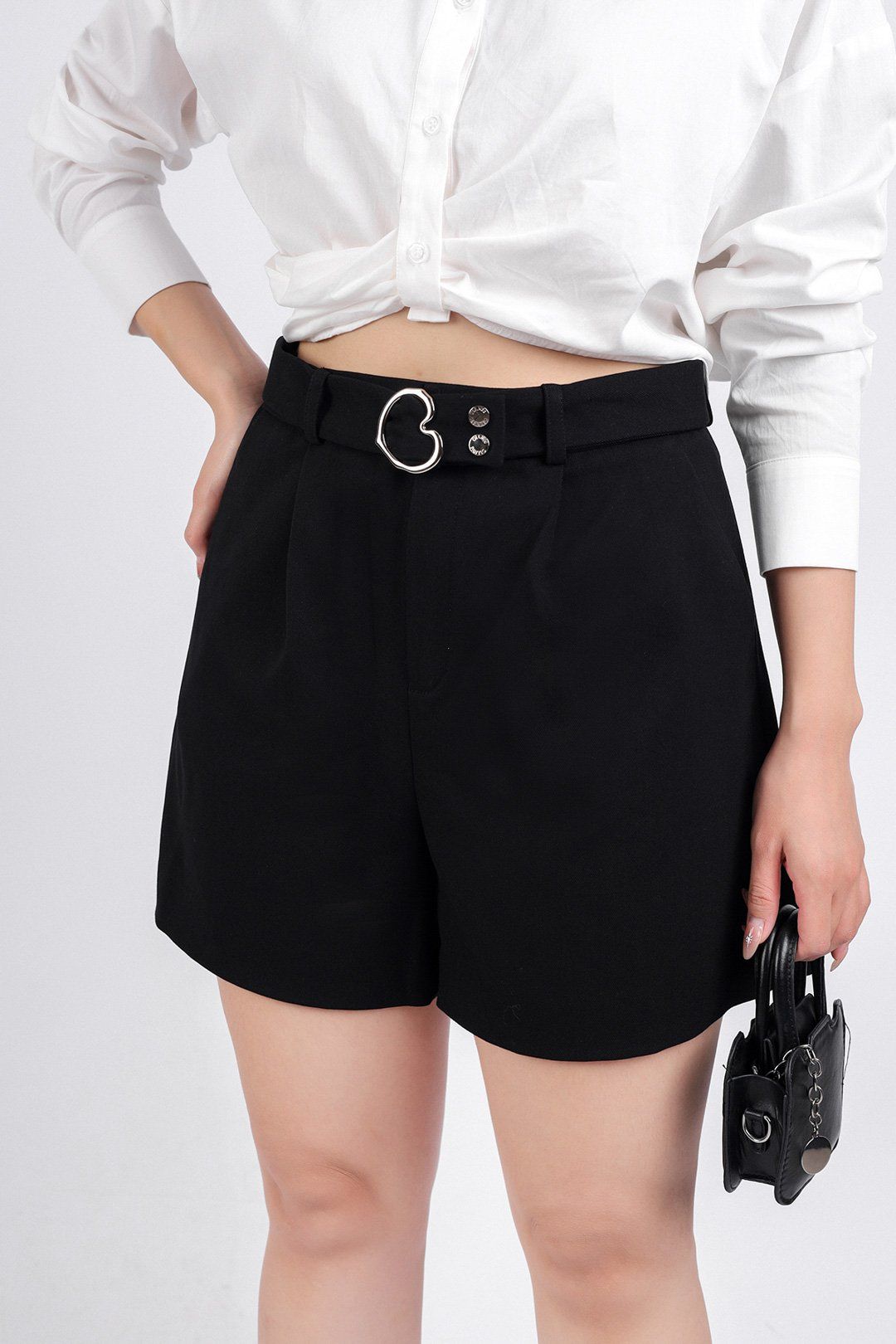 FAS53645 - Áo sơ mi công sở vải thô dáng croptop cổ đức dài tay cài khuy thân trước eo xoắn tạo kiểu - PANTIO