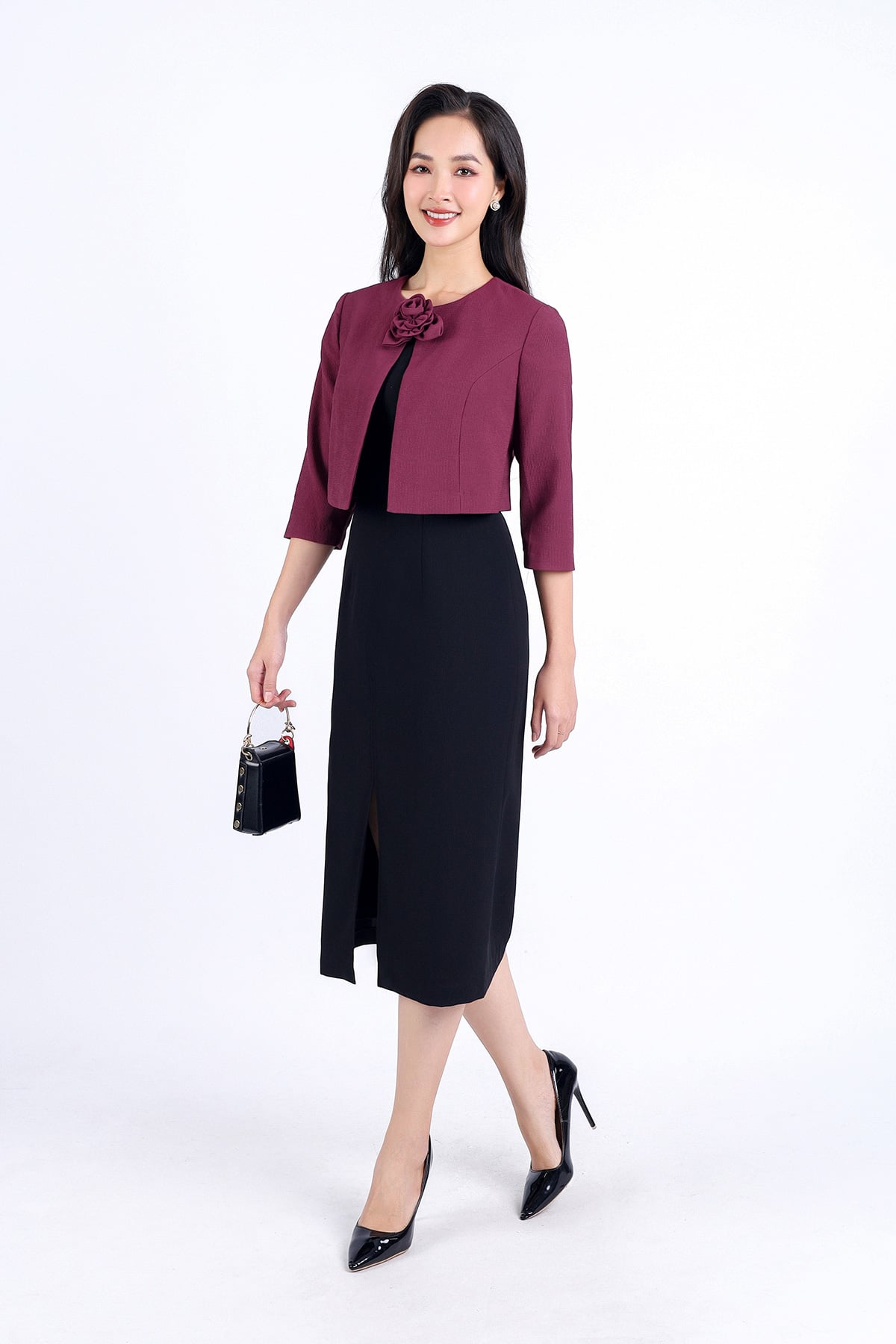 BAD13035 - Áo khoác kiểu công sở vải thô xốp hai lớp lót habutai cổ tròn tay lửng kèm hoa cài trang trí - PANTIO