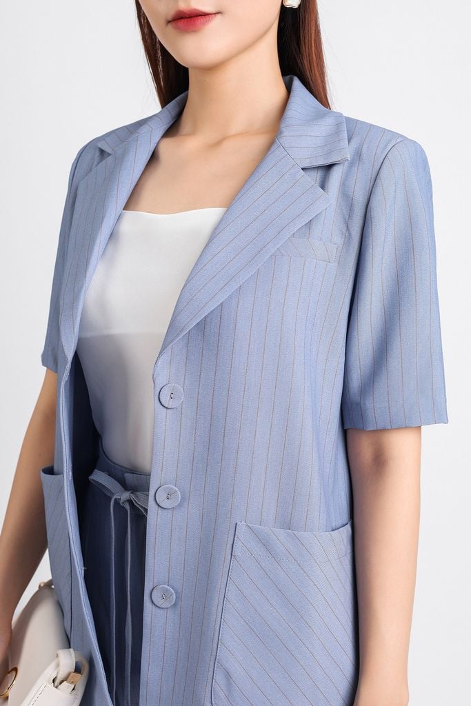 BAD33100 - Áo vest công sở ngắn tay vải thô dáng suông cổ hai ve thân áo phối khuy bọc có túi - PANTIO