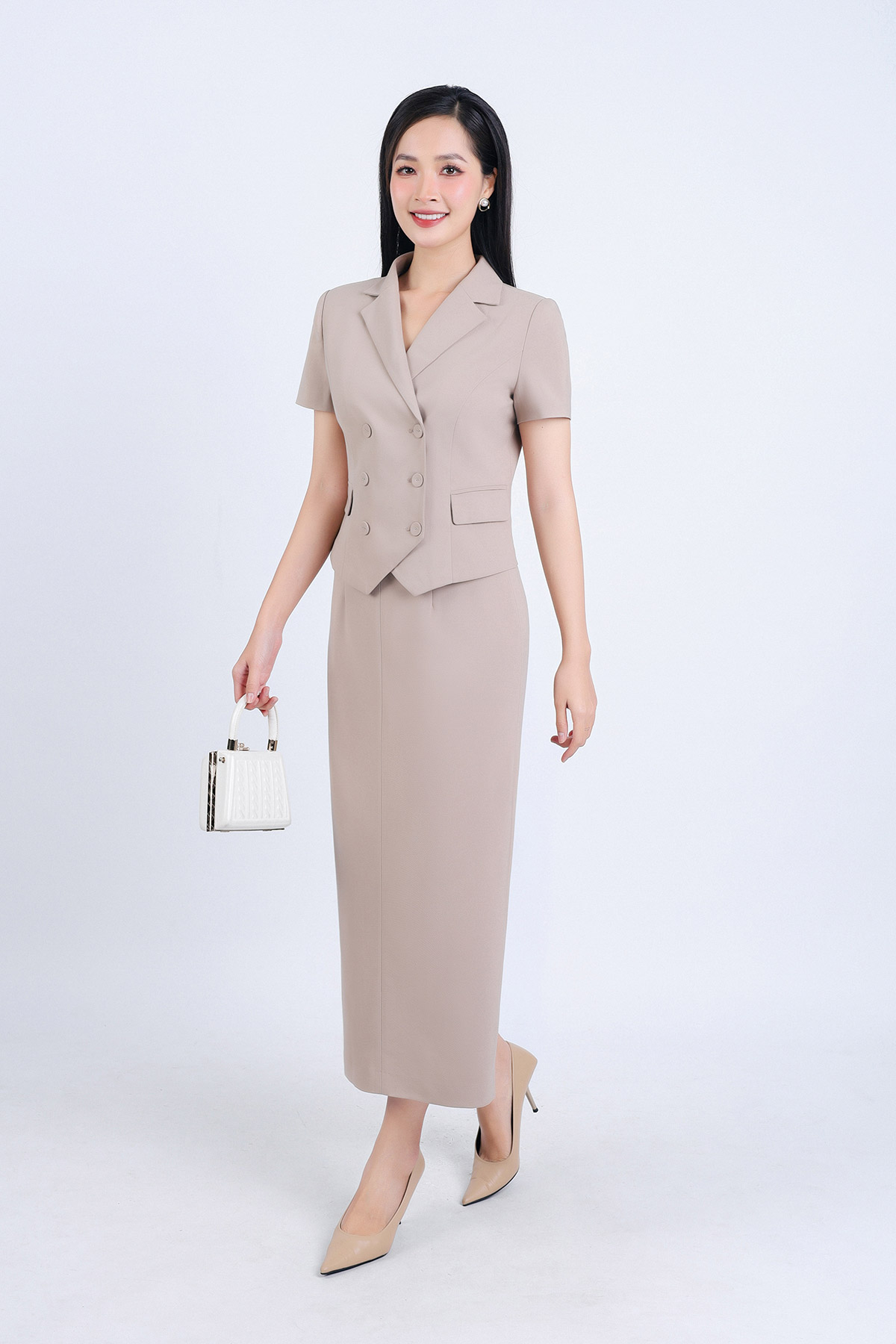 BAD33141 - Áo kiểu công sở vải thô hai lớp lót habutai dáng suông cổ hai ve thân áo phối khuy bọc - PANTIO