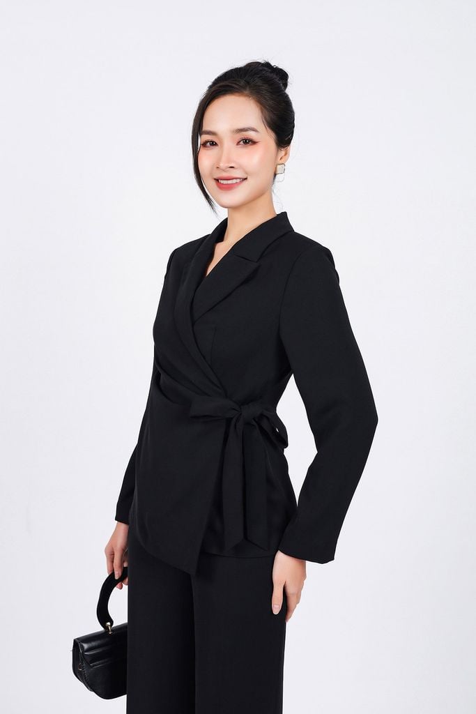 BAD93194 - Áo vest công sở vải tuyp xy dáng ôm cổ hai ve thân áo nhún phối dây nơ tạo kiểu - PANTIO