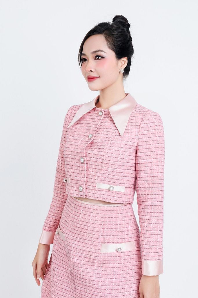 BJN93202 - Chân váy ngắn vải dạ Tweed kẻ dáng chữ A túi đính khuy đá trang trí khoá thân sau - PANTIO