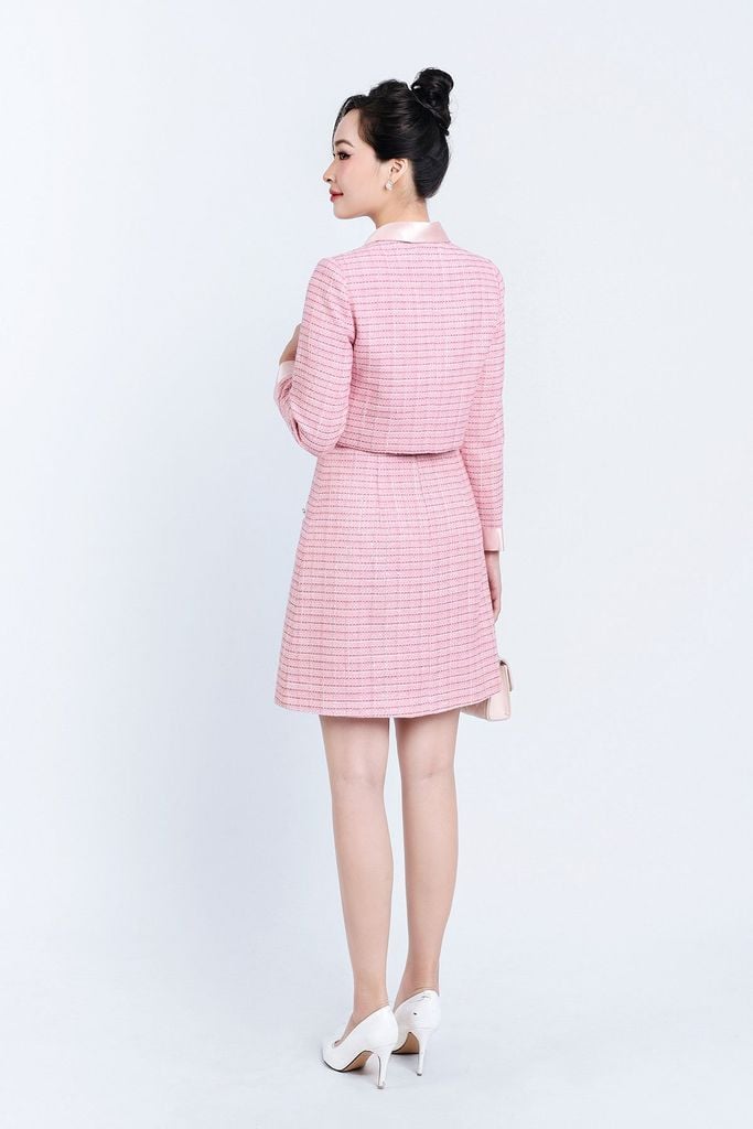 BJN93202 - Chân váy ngắn vải dạ Tweed kẻ dáng chữ A túi đính khuy đá trang trí khoá thân sau - PANTIO