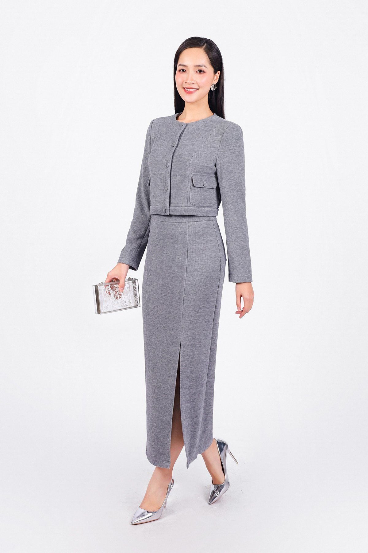 BAD93215 - Áo kiểu công sở vải nhung dáng lửng cổ tròn tay dài có túi thân áo phối khuy bọc - PANTIO