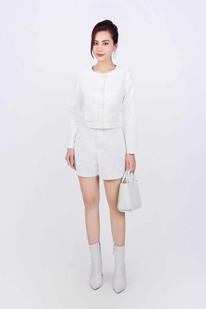 BAD93226 - Áo khoác kiểu công sở vải gió dáng ngắn cổ tròn thân áo đính nơ tạo kiểu - PANTIO