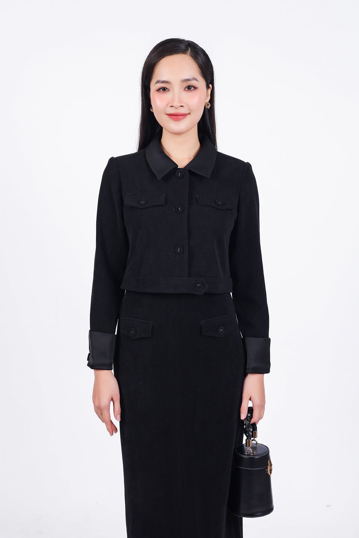 BJD93234 - Chân váy công sở vải nhung dáng suông dài thân váy đính nắp túi tạo kiểu khoá thân sau - PANTIO