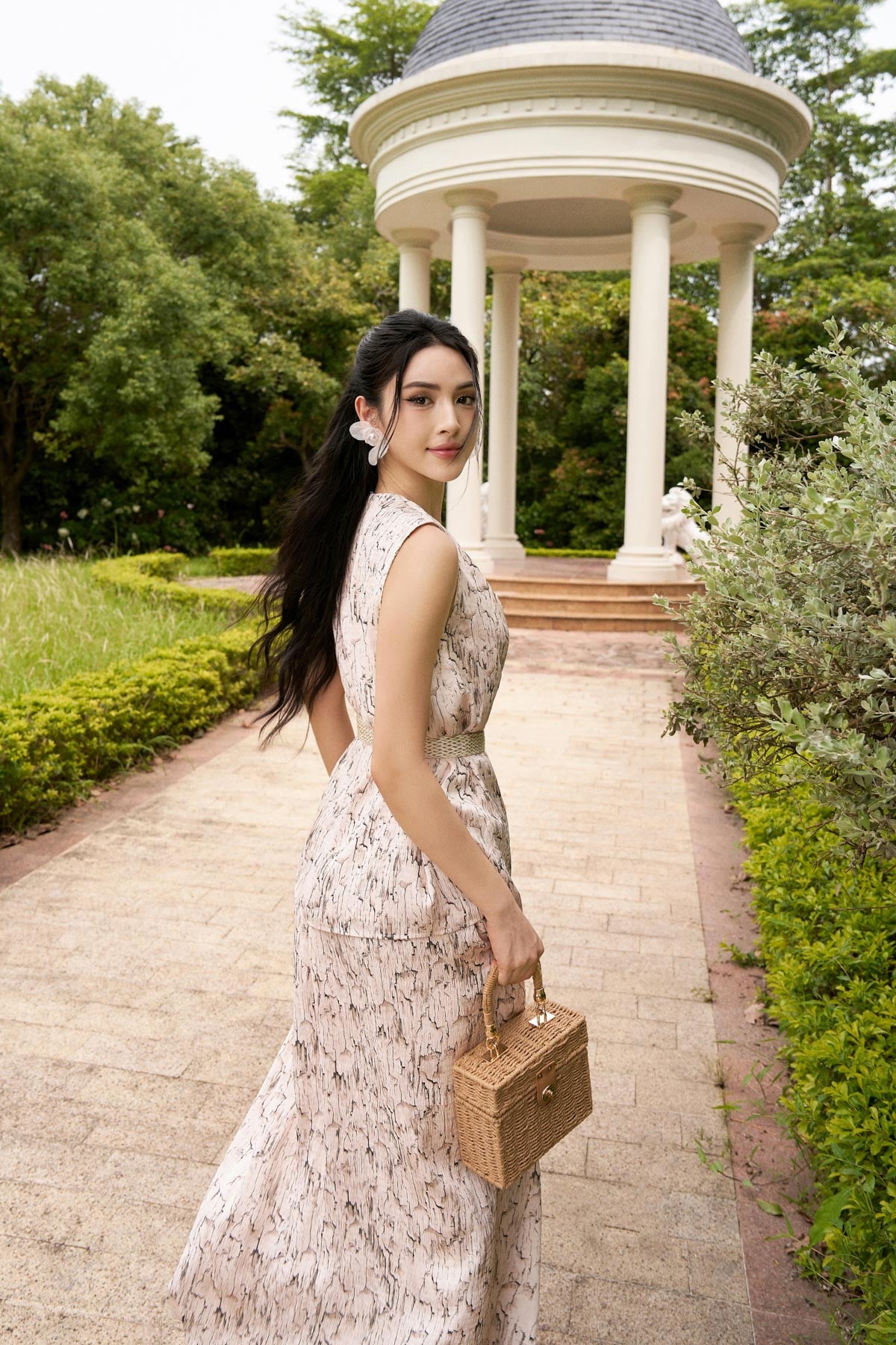 BJD33109 - Chân váy dạo phố vải lụa xốp dáng suông dài cạp chun - PANTIO