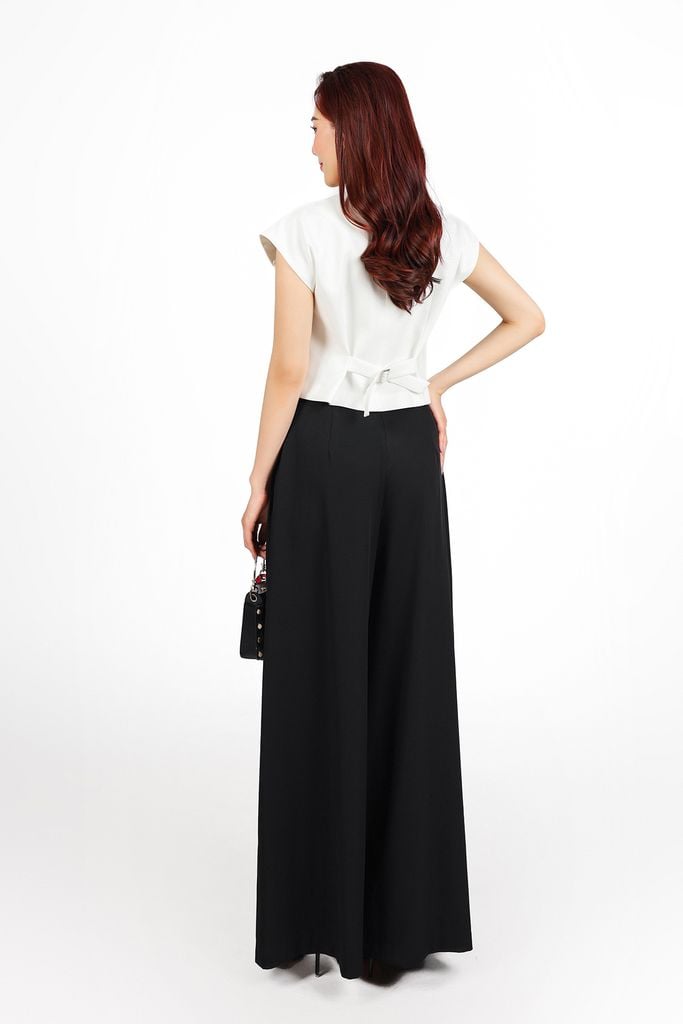 BAK13293 - Áo kiểu công sở vải thô nhung dáng lửng cổ xẻ V vai chờm thân áo đính hoa tạo kiểu - PANTIO