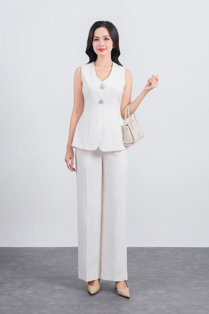 BAK13299 - Áo kiểu công sở vải thô ánh nhũ dáng ôm cổ xẻ sâu không tay ngực áo phối kim loại thời trang - PANTIO