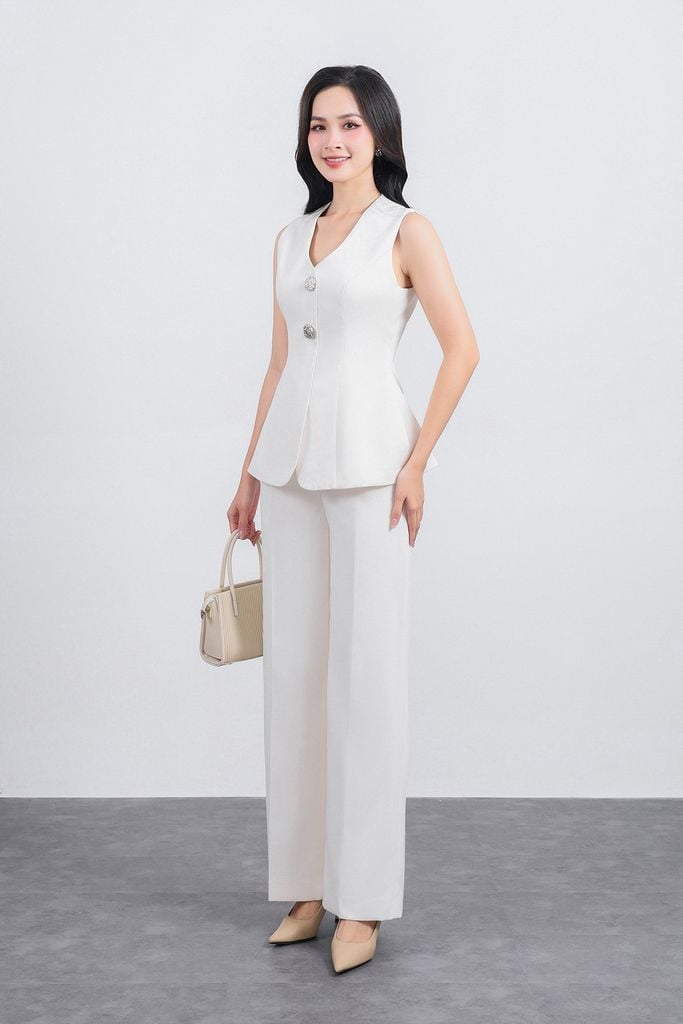 BAK13299 - Áo kiểu công sở vải thô ánh nhũ dáng ôm cổ xẻ sâu không tay ngực áo phối kim loại thời trang - PANTIO