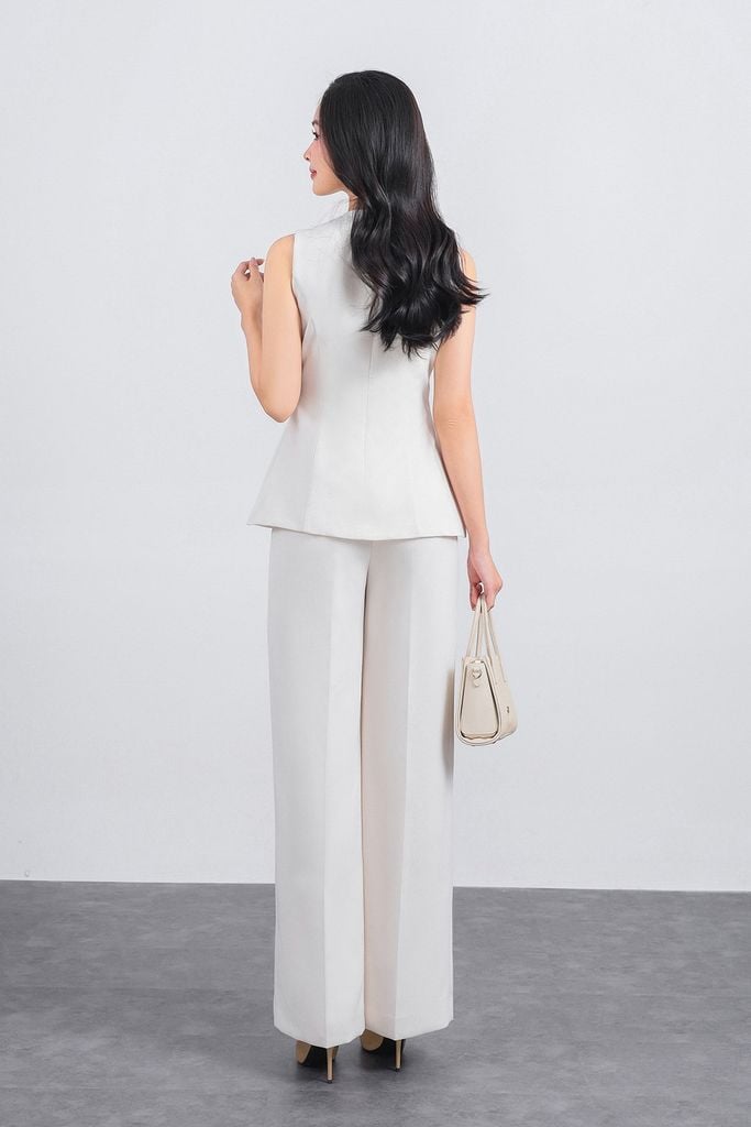 BAK13299 - Áo kiểu công sở vải thô ánh nhũ dáng ôm cổ xẻ sâu không tay ngực áo phối kim loại thời trang - PANTIO