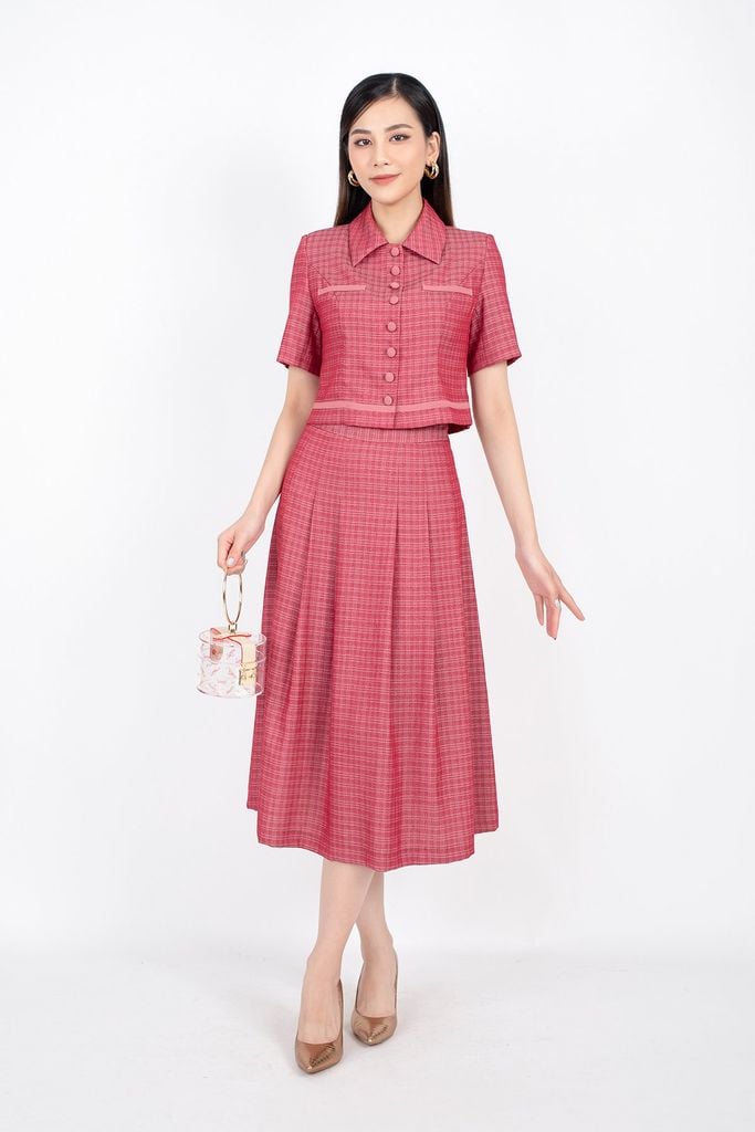 BAK32610 - Áo kiểu vải thô dáng croptop cổ đức thân phối vải đính khuy bọc - Pantio.vn