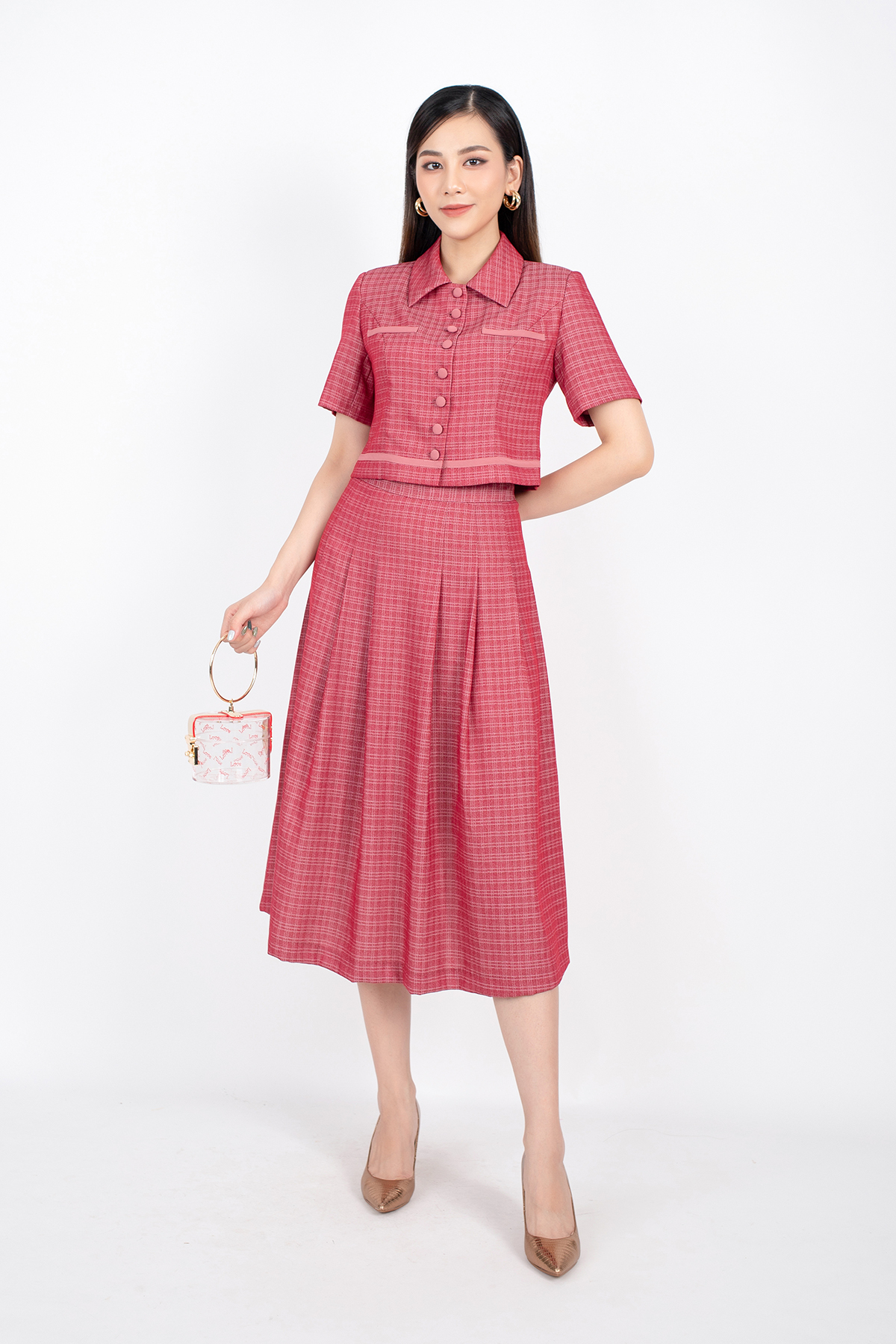 BAK32610 - Áo kiểu vải thô dáng croptop cổ đức thân phối vải đính khuy bọc - tylekeo889.vn