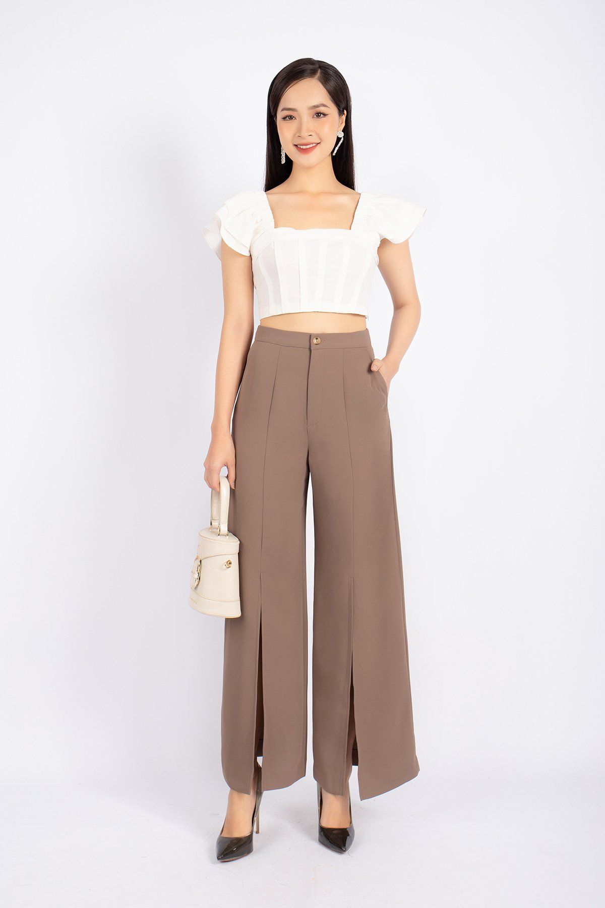 BAK32791 - Áo kiểu dạo phố vải linen dáng croptop cổ vuông tay cánh tiên thân sau phối chun khóa cạnh sườn - PANTIO