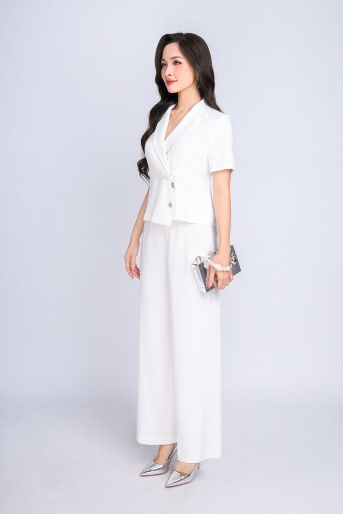 BAK33086 - Áo vest kiểu công sở chất liệu tuytsi dáng peplum lửng, vạt chéo đính khuy trang trí - PANTIO