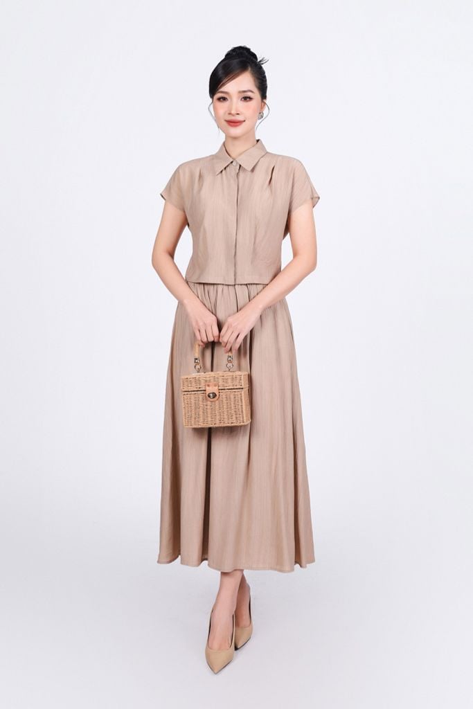 BAK33442 - Áo kiểu công sở vải thô nhăn mỏng dáng lửng cổ đức vai chờm cài khuy thân trước - PANTIO