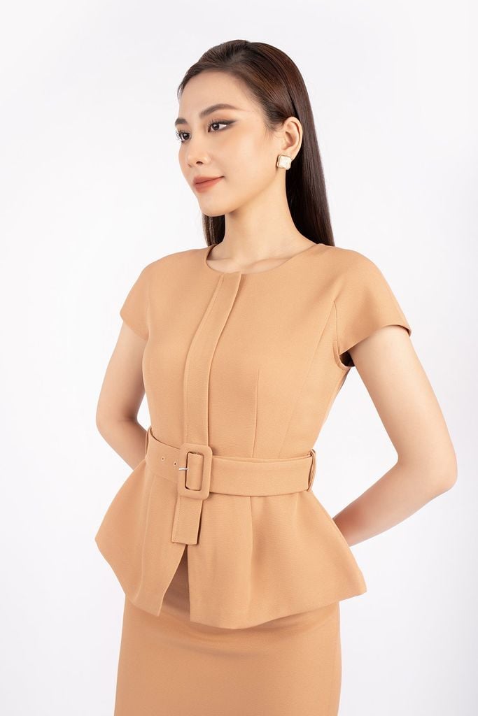 BAK72656 - Áo kiểu công sở vải thô dáng peplum cổ tròn vai liền kèm đai - PANTIO