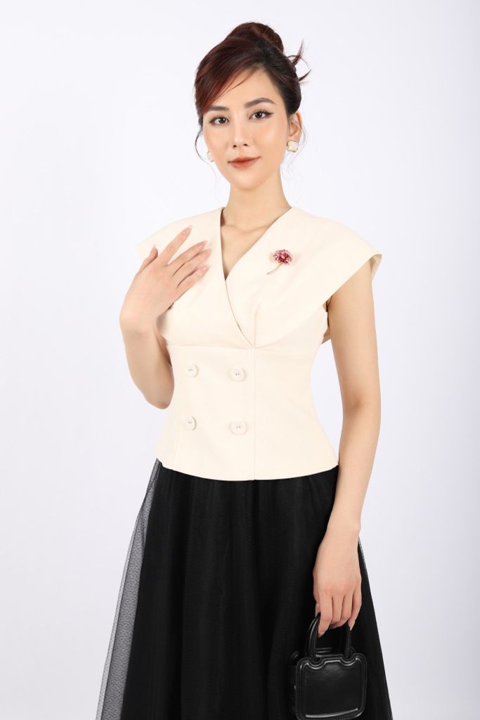 BAK72883 - Áo kiểu công sở vải tuytsi dáng peplum cổ V vai liền đính cúc kèm cài áo trang trí - PANTIO