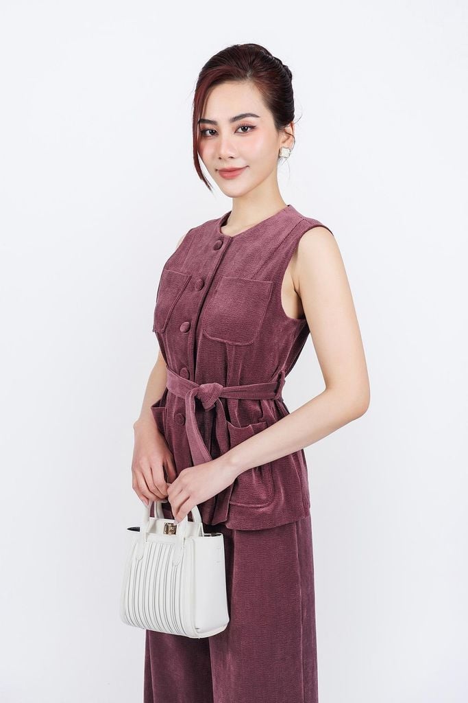 BAK93250 - Áo kiểu gile vải nhung cổ tròn thân áo đính khuy bọc có túi kèm dây đai thời trang - PANTIO