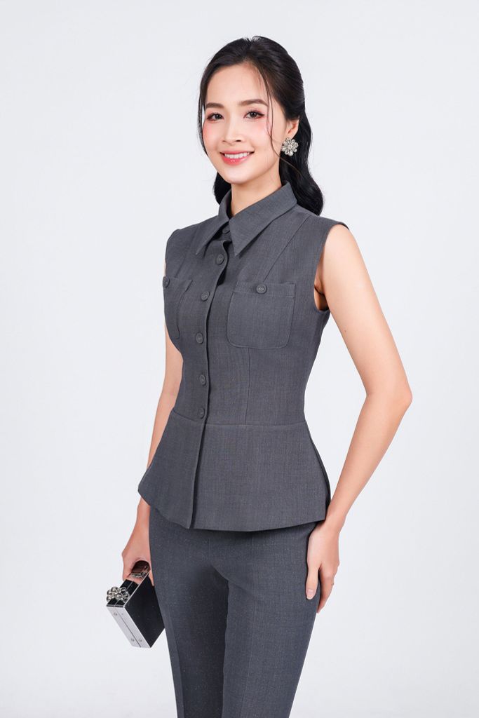 BAK93251 - Áo kiểu công sở vải thô dày dáng ôm cổ đức không tay ngực áo có túi đính khuy bọc tạo kiểu - PANTIO