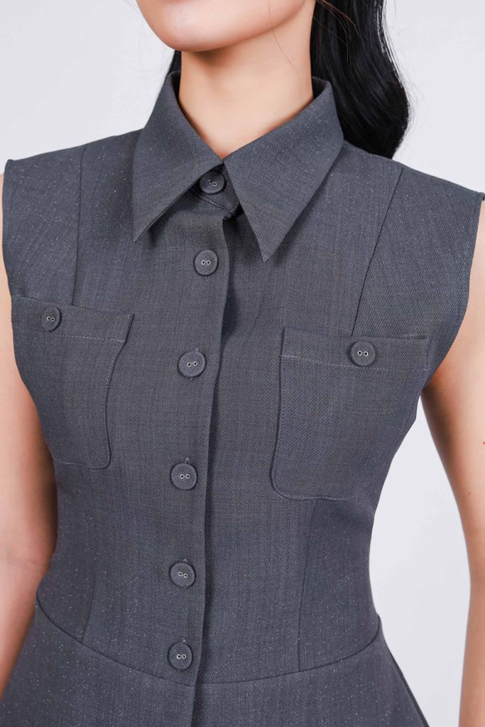 BAK93251 - Áo kiểu công sở vải thô dày dáng ôm cổ đức không tay ngực áo có túi đính khuy bọc tạo kiểu - PANTIO