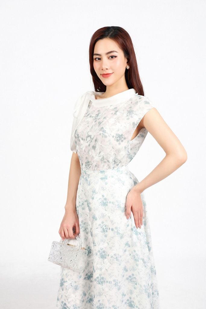BAS13282 - Áo kiểu dạo phố vải voan hoa dáng suông cổ kiểu phối dây nơ tạo kiểu - PANTIO