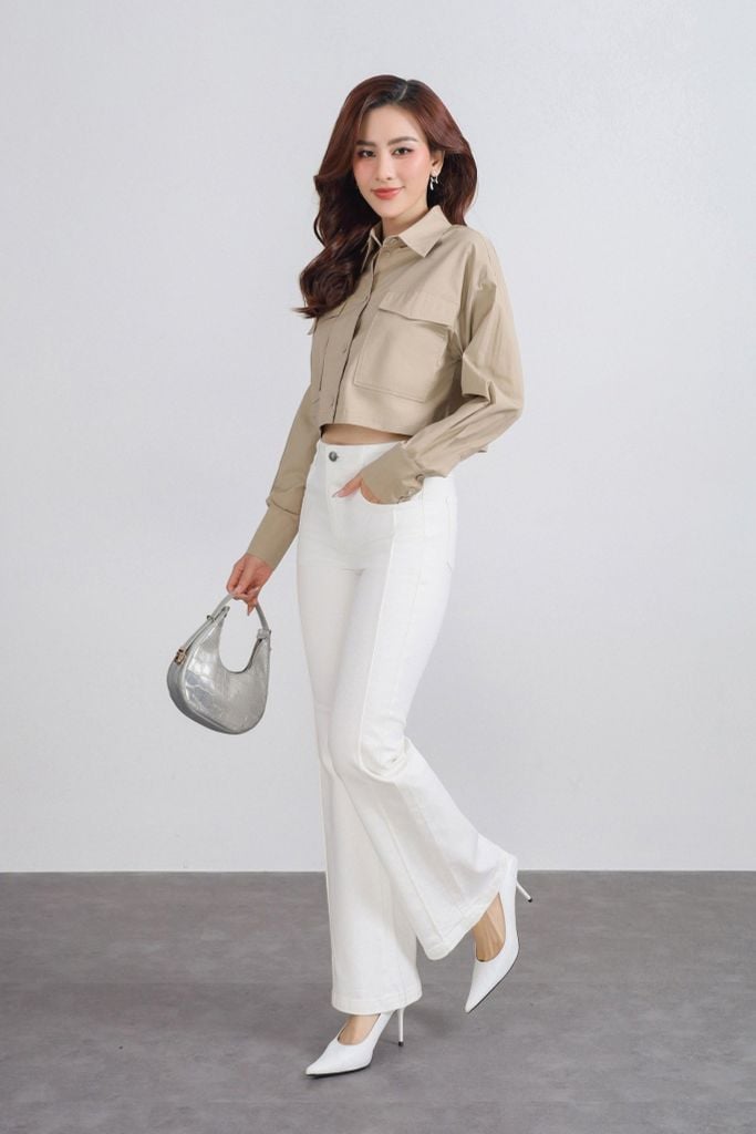 BAS13292 - Áo sơ mi kiểu vải thô kate dáng croptop cổ đức tay phối măng sec ngực áo có túi tạo kiểu - PANTIO