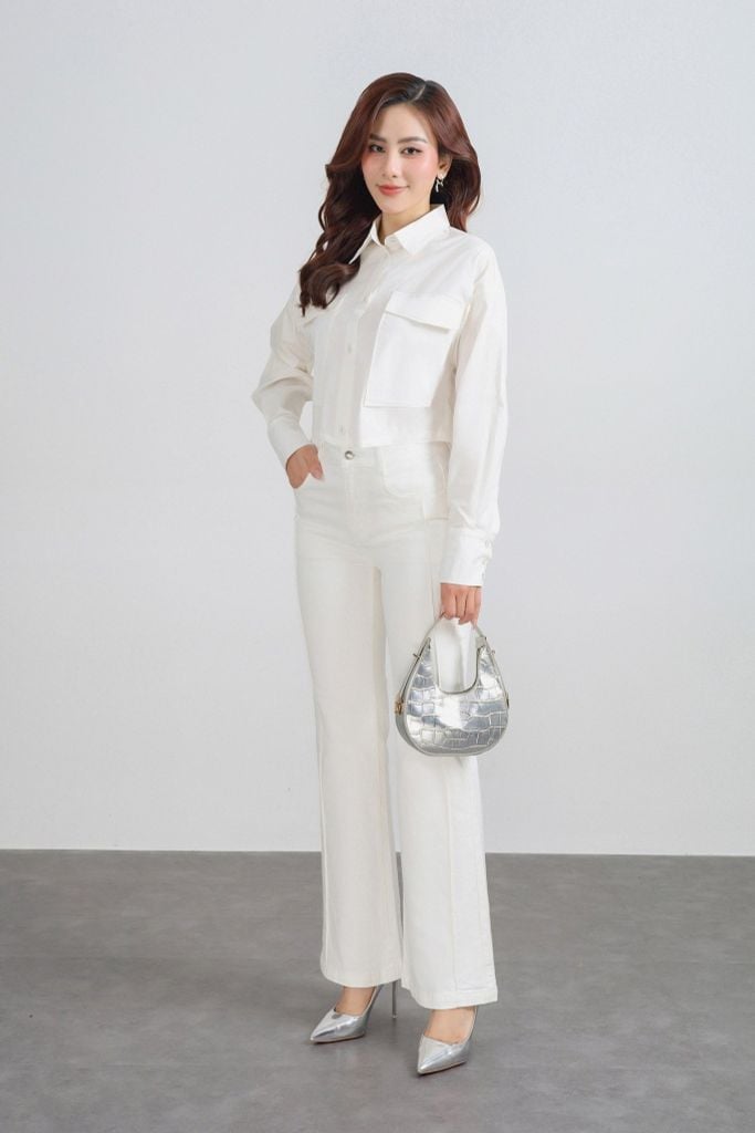 BAS13292 - Áo sơ mi kiểu vải thô kate dáng croptop cổ đức tay phối măng sec ngực áo có túi tạo kiểu - PANTIO