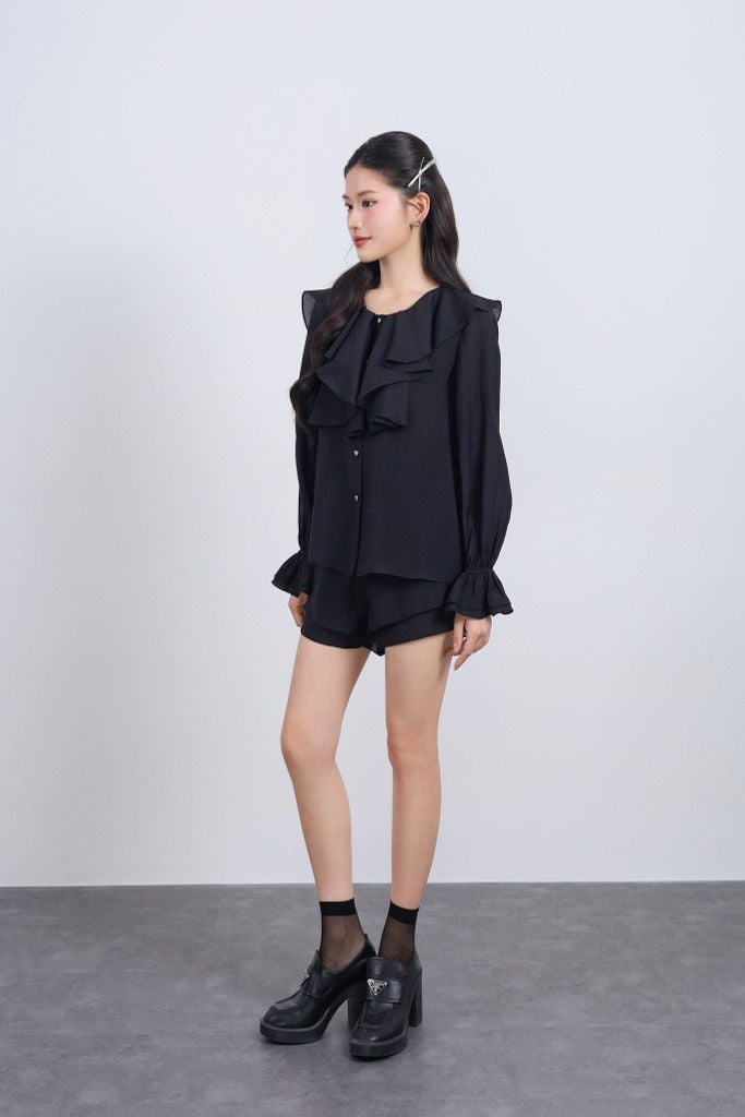 BQN13458 - Quần short vải tơ dáng suông gấu quần xếp tầng tạo kiểu khoá thân sau - JAN.