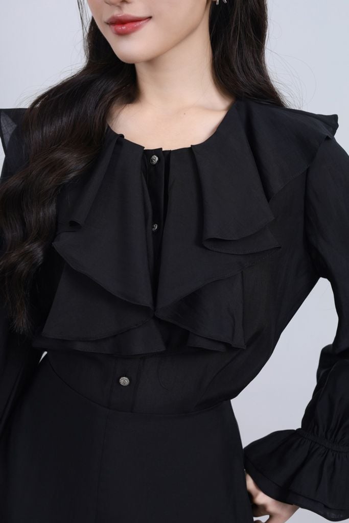 BAS13458 - Áo sơ mi vải tơ dáng suông cổ tròn phối viền bèo thân áo đính khuy đá tạo kiểu - JAN.