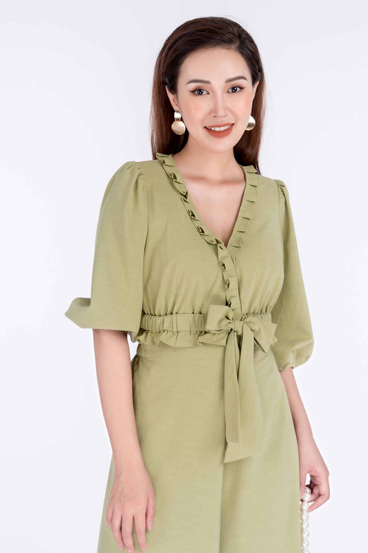 BAS32472 - Áo sơ mi cổ chữ V tay lỡ - PANTIO