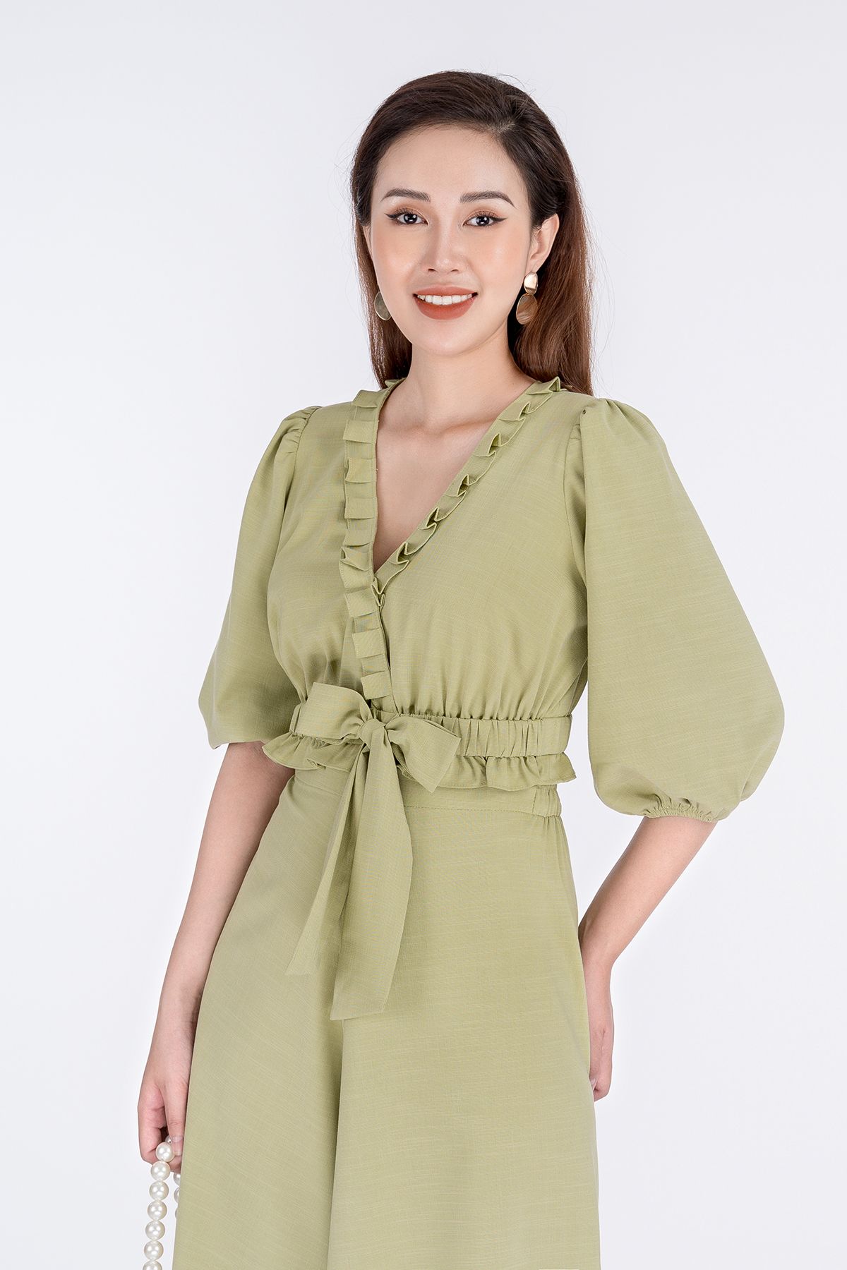 BAS32472 - Áo sơ mi cổ chữ V tay lỡ - PANTIO