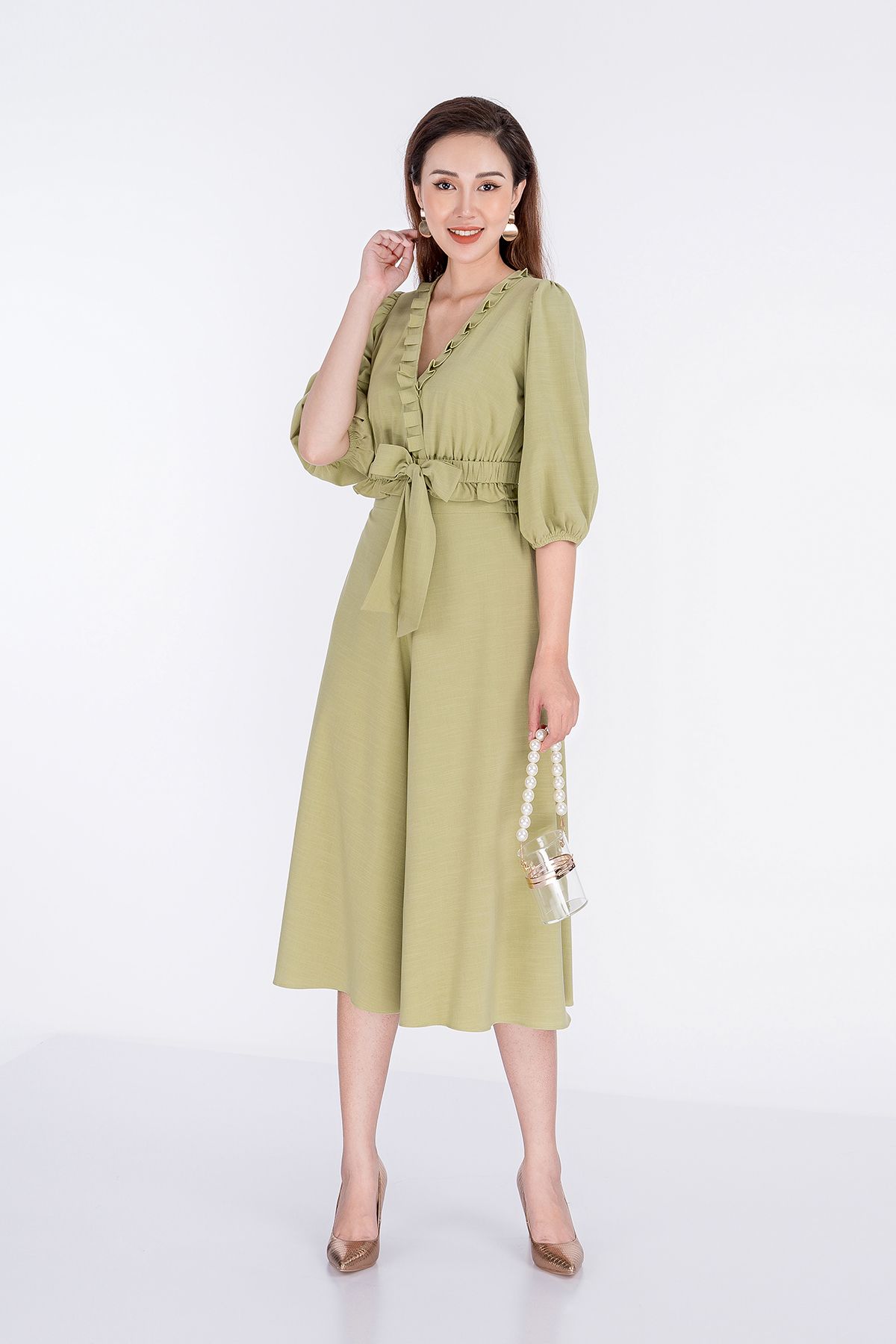 BAS32472 - Áo sơ mi cổ chữ V tay lỡ - PANTIO