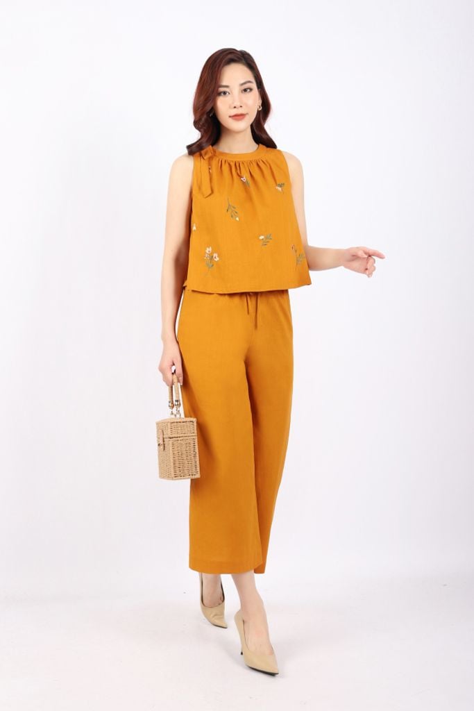 BAS32775 - Áo kiểu dạo phố vải linen dáng A cổ nhún phối nơ thân trang trí hình thêu - tỷ lệ kèo 8899
